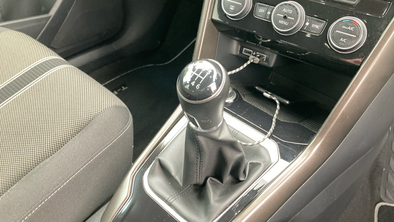 Volkswagen T-Roc 1.0 TSI Design 5dr Petrol Hatchback